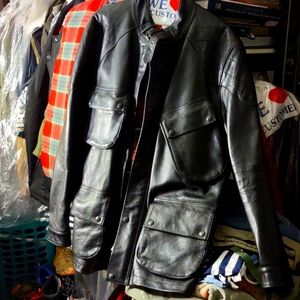 Jacket is too small for me.